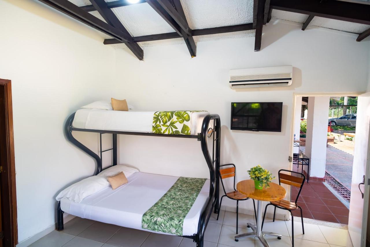 Playa Hawai Ibague Hotel Екстериор снимка