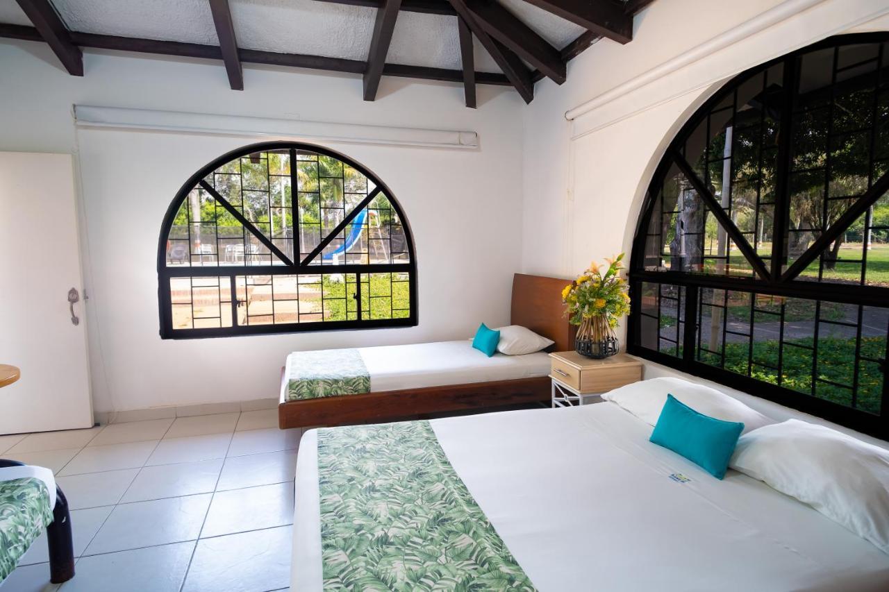 Playa Hawai Ibague Hotel Екстериор снимка